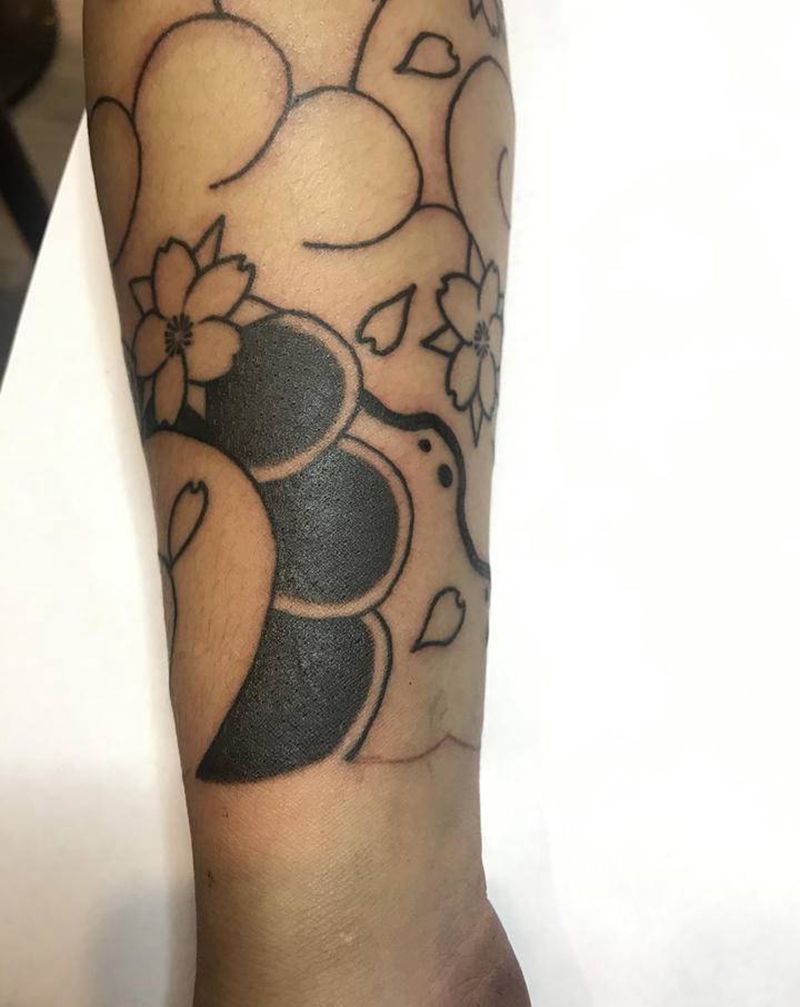 樱花臂d纹身图片_手臂手部老传统樱花纹身图案