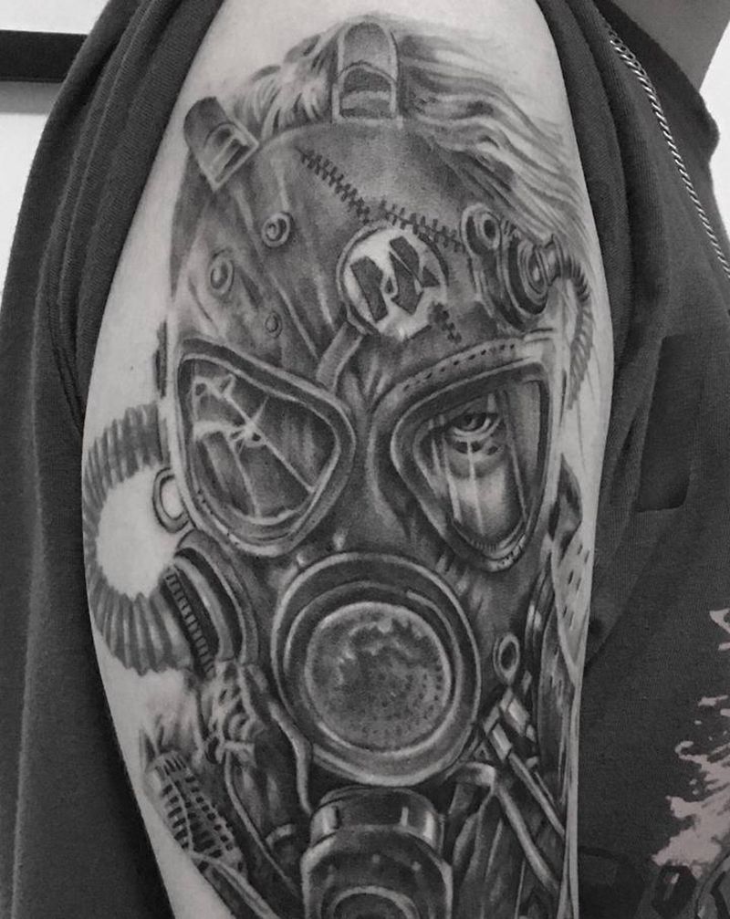 辐射☢️纹身图片_手臂欧美写实纹身图案