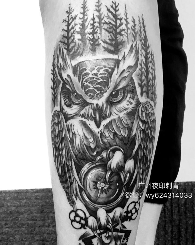 猫头鹰纹身图片_腿部欧美写实猫头鹰纹身图案