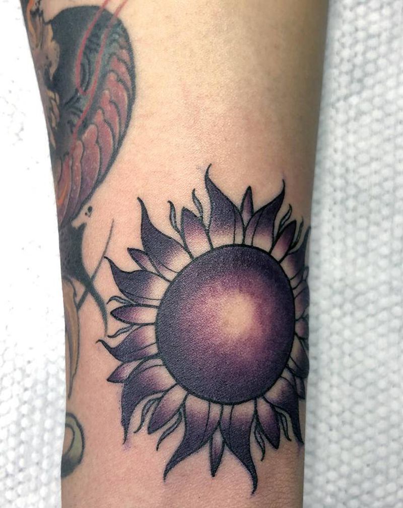 菊花又太阳纹身图片_手臂纹身图案