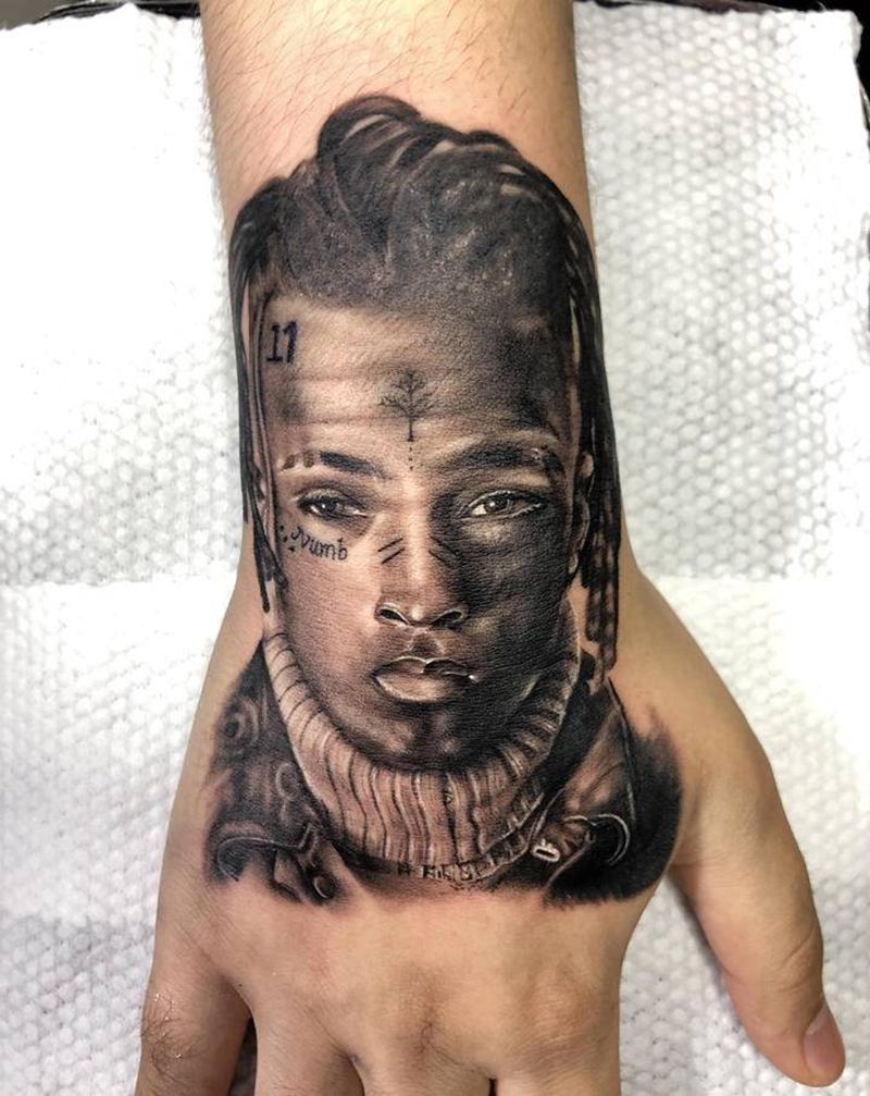 XXX纹身图片_手部欧美写实纹身图案