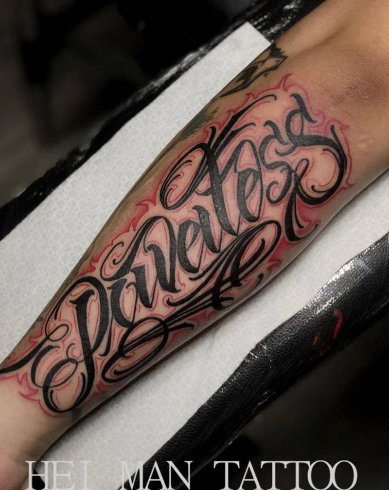 花体字纹身图片_手部纹身图案