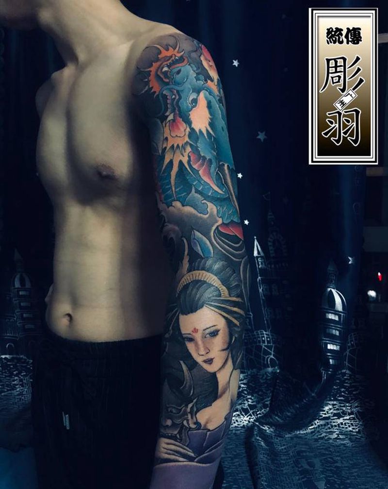 龙    艺妓纹身图片_手臂手部新传统龙艺妓纹身图案