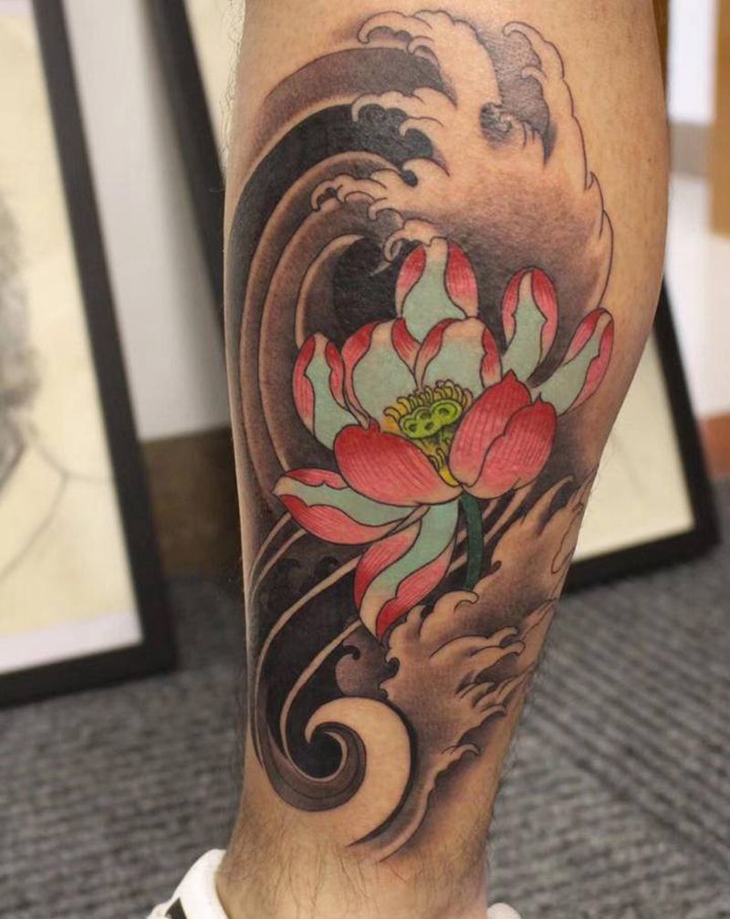 水浪莲花纹身图片_脚部新传统莲花水浪纹身图案