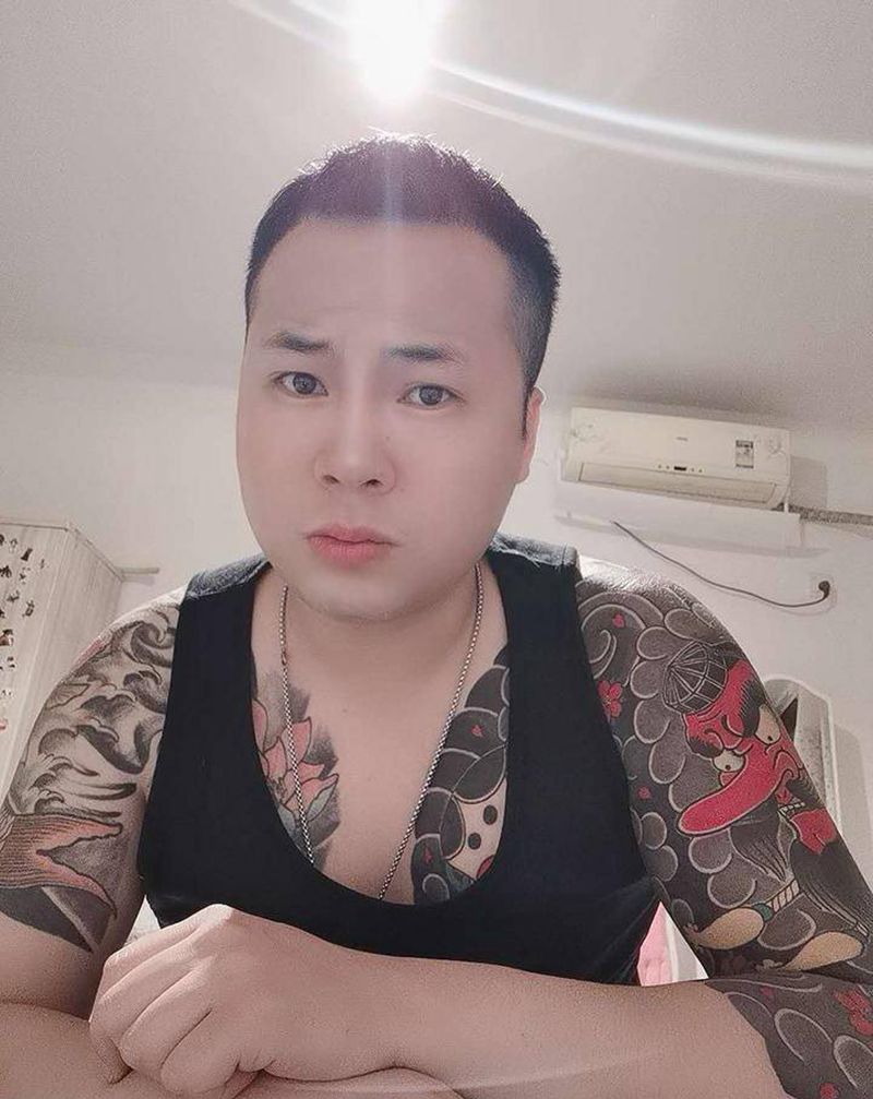 七分袖纹身图片_手部手臂老传统纹身图案