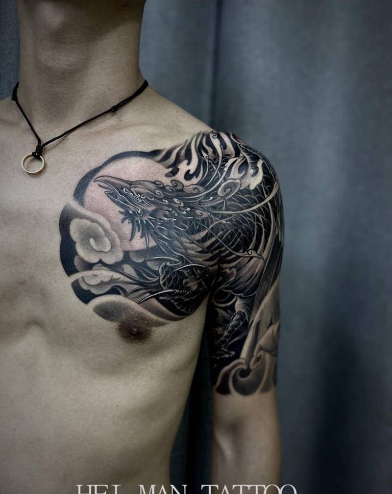 凤凰涅槃，浴火重生纹身图片_臀部胸部纹身图案