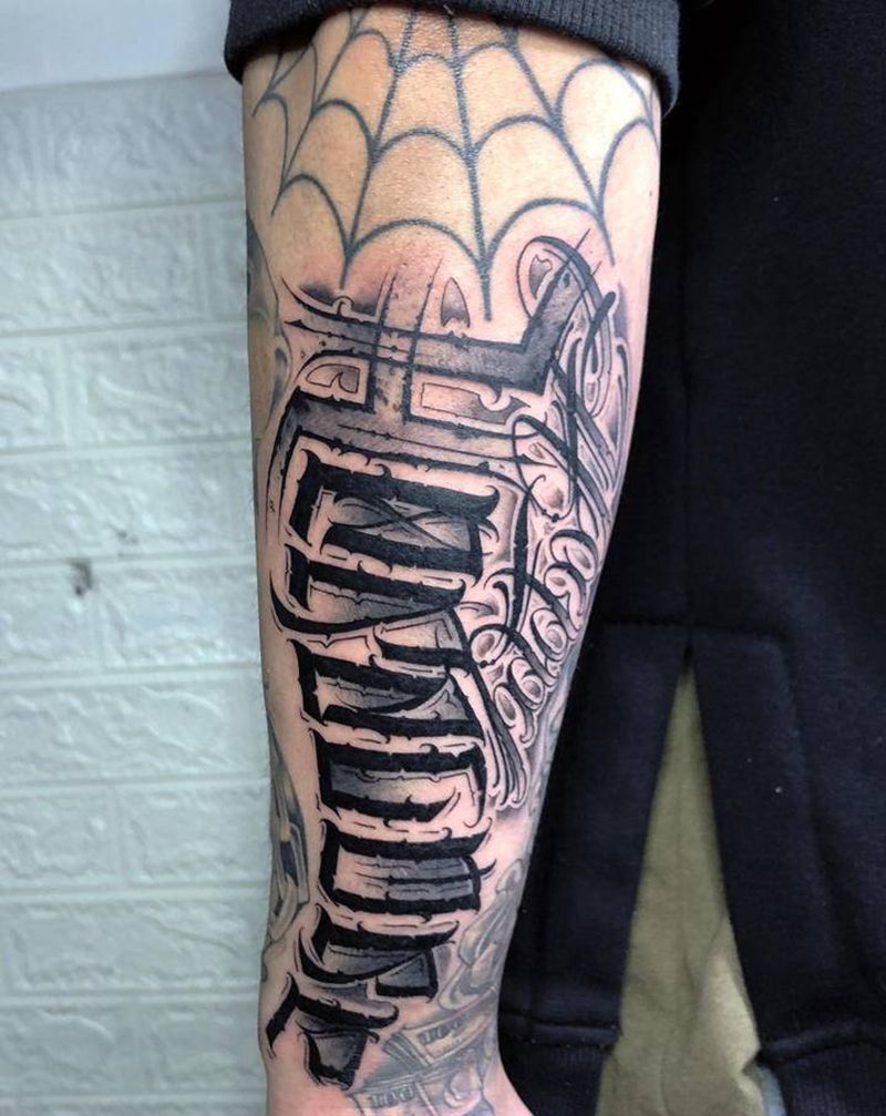 花体纹身图片_手臂纹身图案