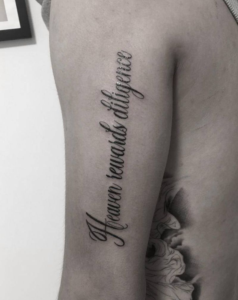 小图两枚纹身图片_手部脚部鹿纹身图案