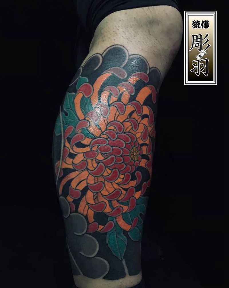 菊花包小腿纹身图片_腿部脚部老传统菊花老传统纹身图案