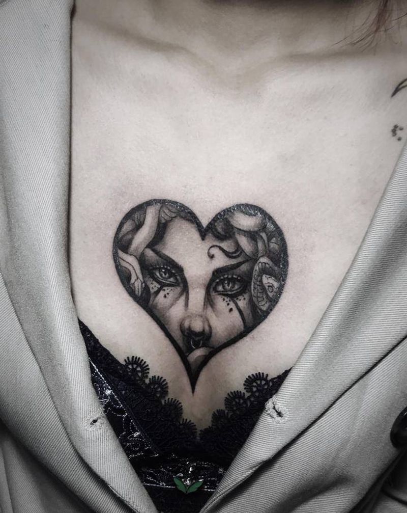 |美杜莎|纹身图片_胸部欧美写实美杜莎纹身图案