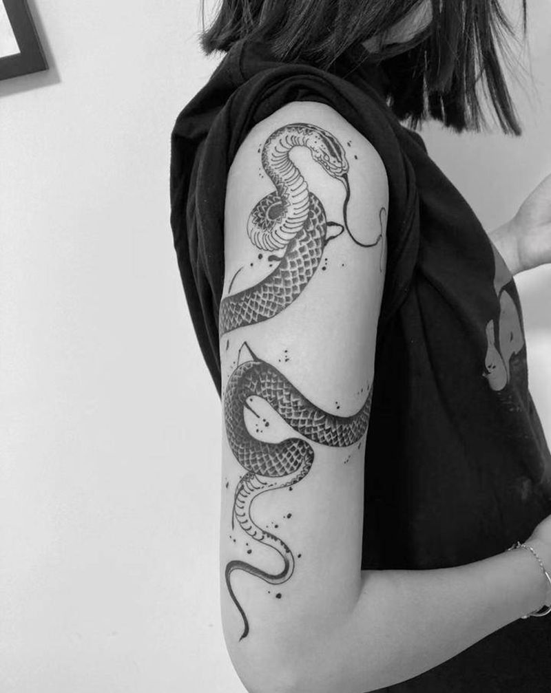蛇纹身图片_手臂新传统纹身图案
