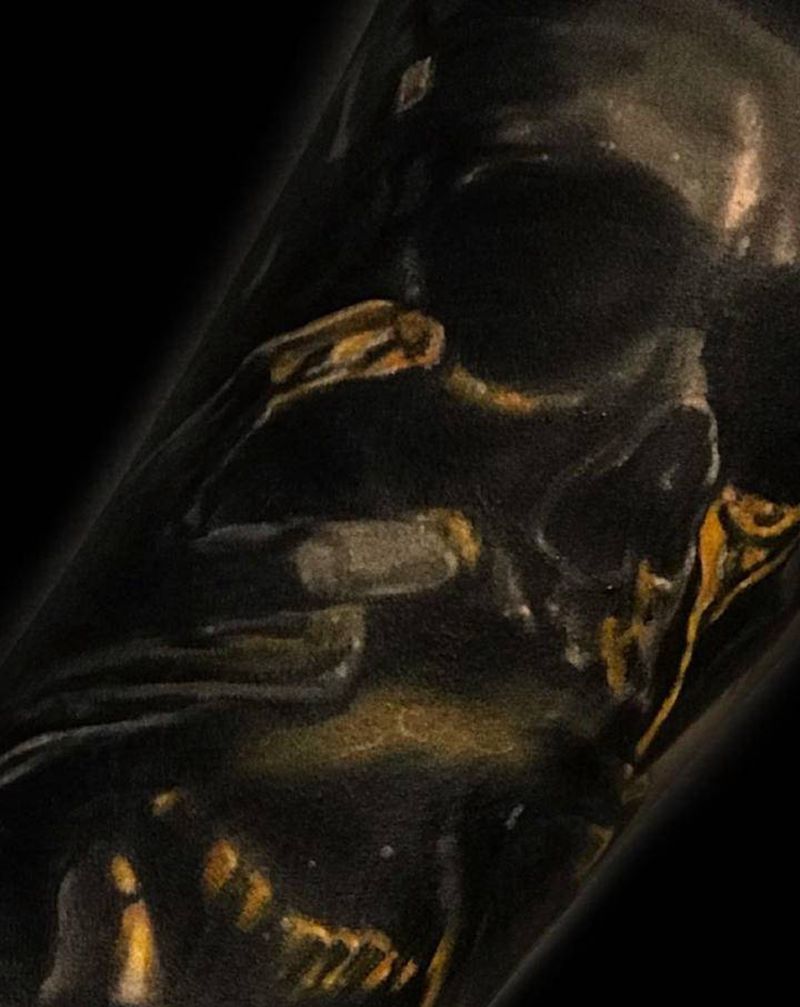 骷髅遮盖纹身图片_欧美写实骷髅纹身图案