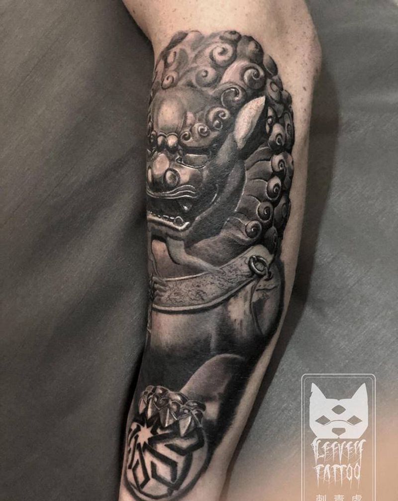 福狗纹身图片_欧美写实纹身图案