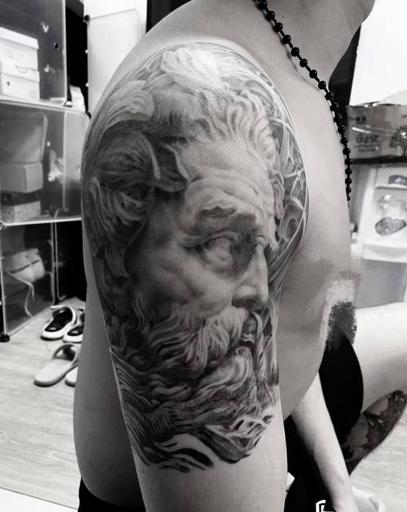 海神，客人返照纹身图片_手臂欧美写实海神波塞冬纹身图案