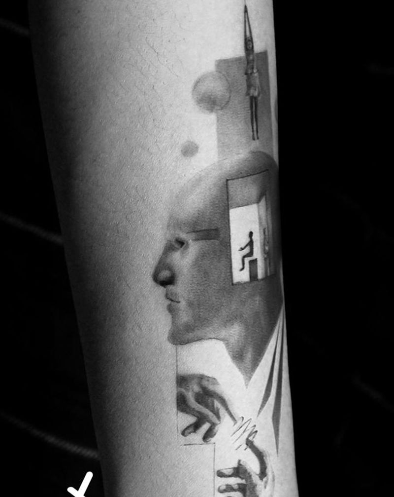 梦与幻境-写实纹身图片_手臂欧美写实头像伸手雨伞纹身图案