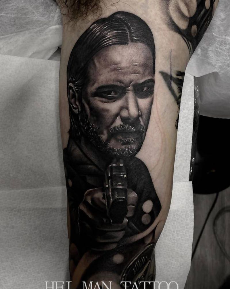 【疾速追杀】约翰·威客纹身图片_手部纹身图案