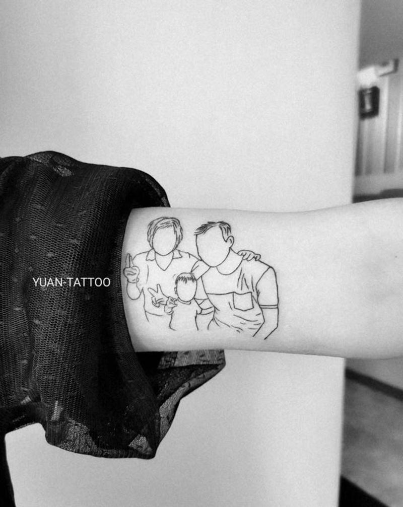 线条小作/一家人纹身图片_手臂手部线条人物纹身图案