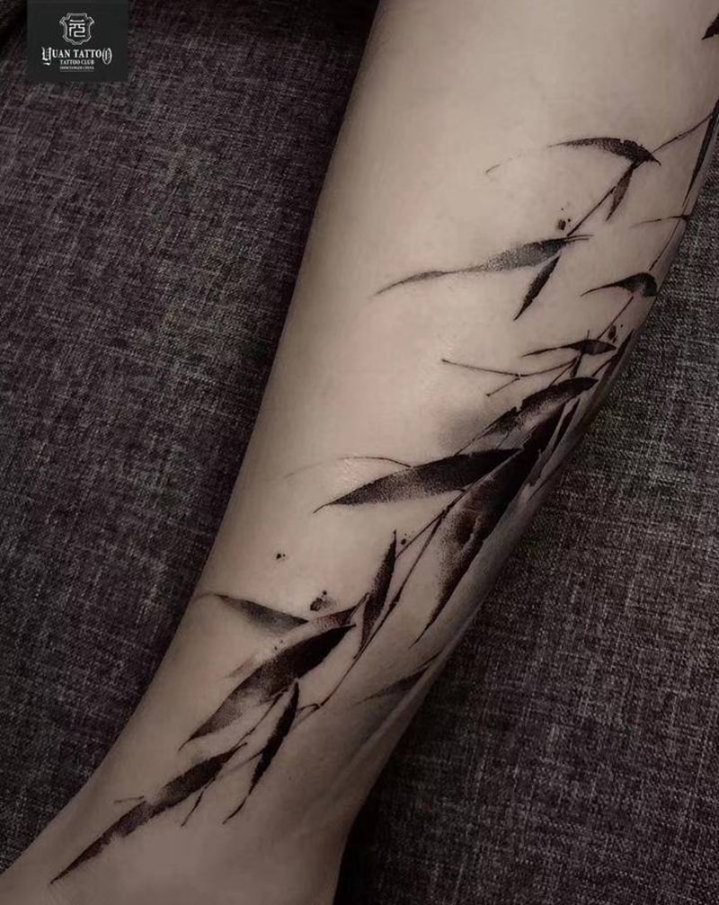 品竹纹身图片_腿部脚部水墨植物中国风纹身图案
