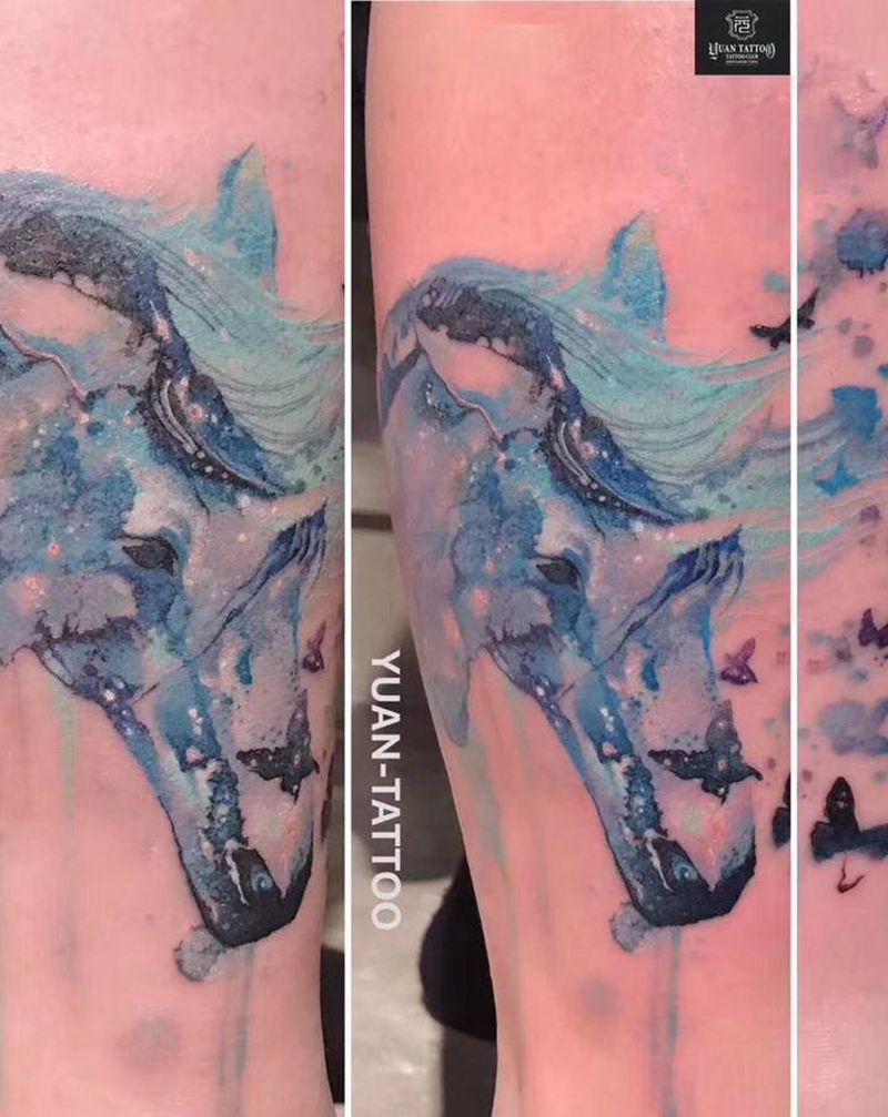 庄周梦蝶纹身图片_手部水彩游戏纹身图案