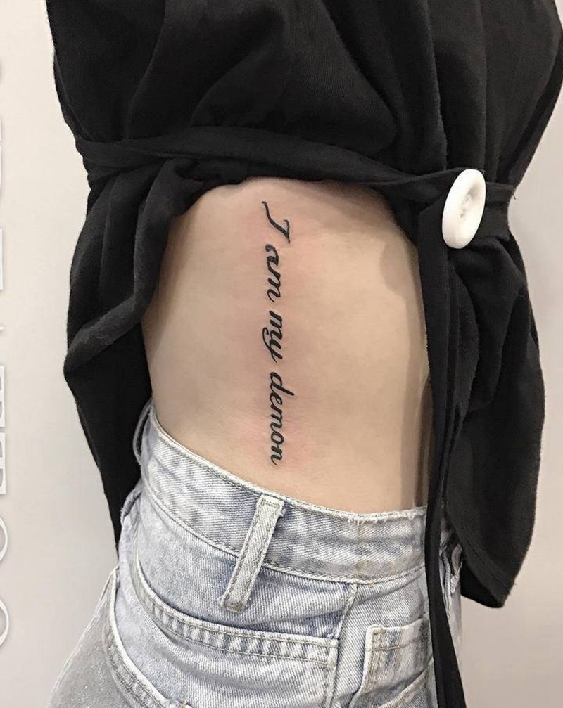 英文纹身图片_腰部花体字纹身图案