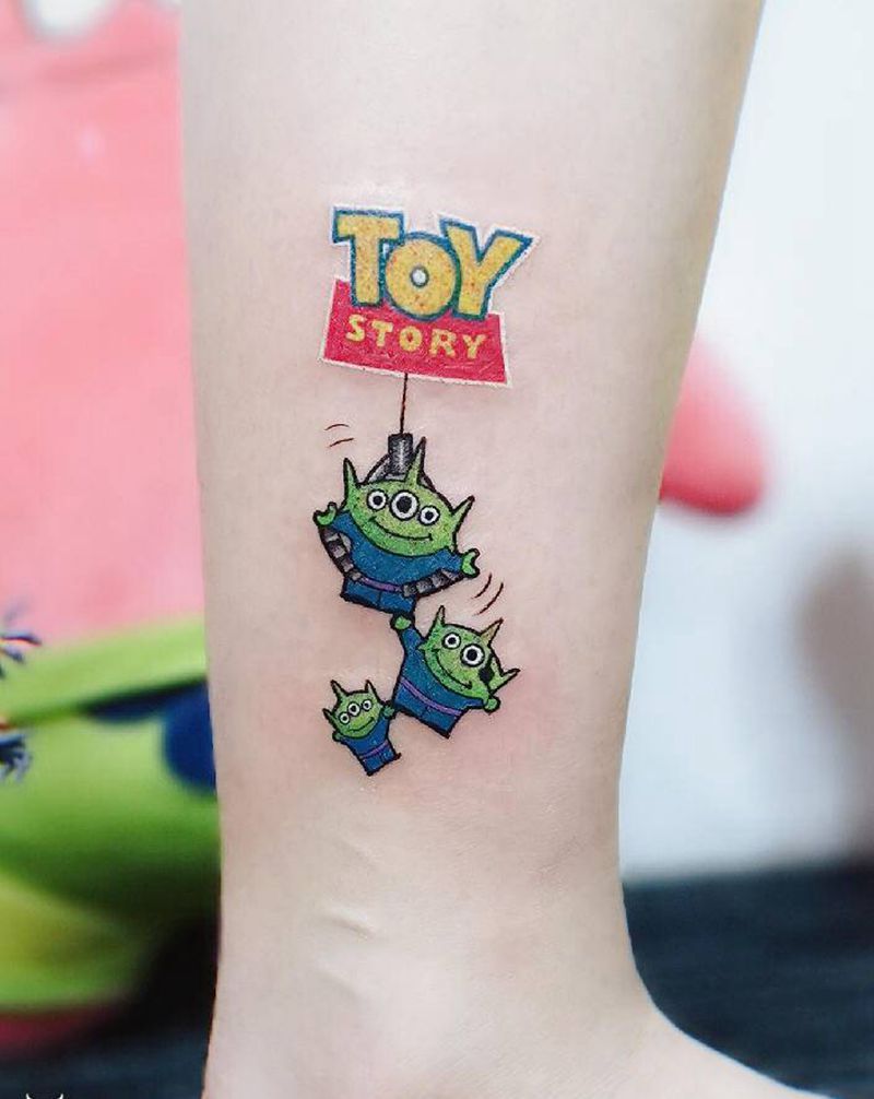 玩具总动员纹身图片_脚部腿部纹身图案