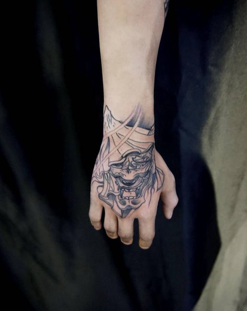 传统班诺纹身图片_手部新传统纹身图案