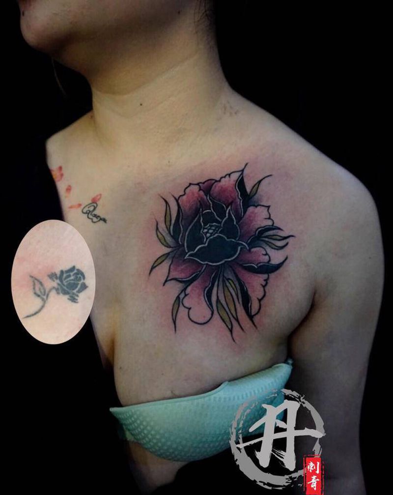 遮盖纹身图片_胸部纹身图案