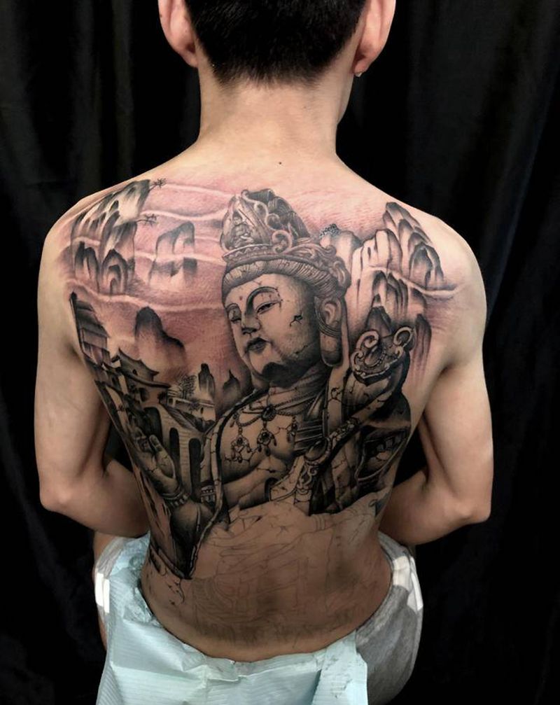 进度纹身图片_背部新传统欧美写实纹身图案