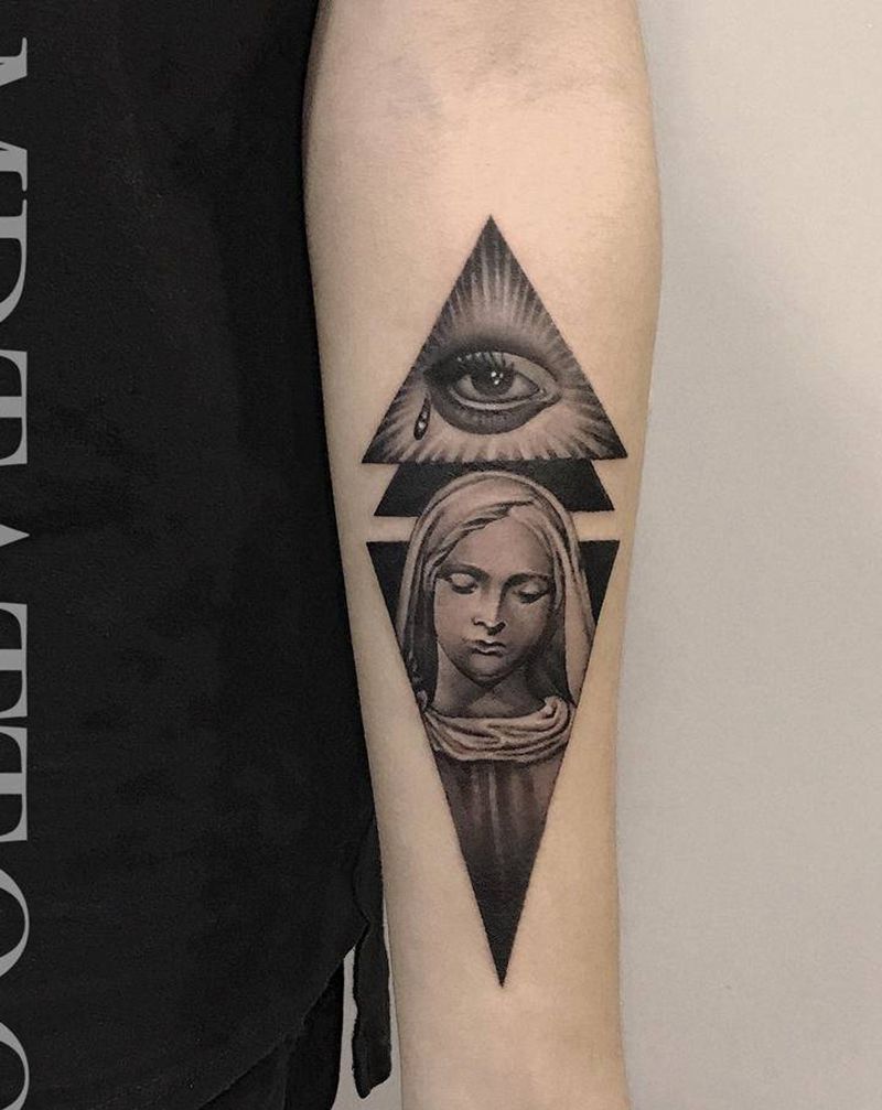 圣母纹身图片_手臂手部欧美写实圣母上帝之眼纹身图案