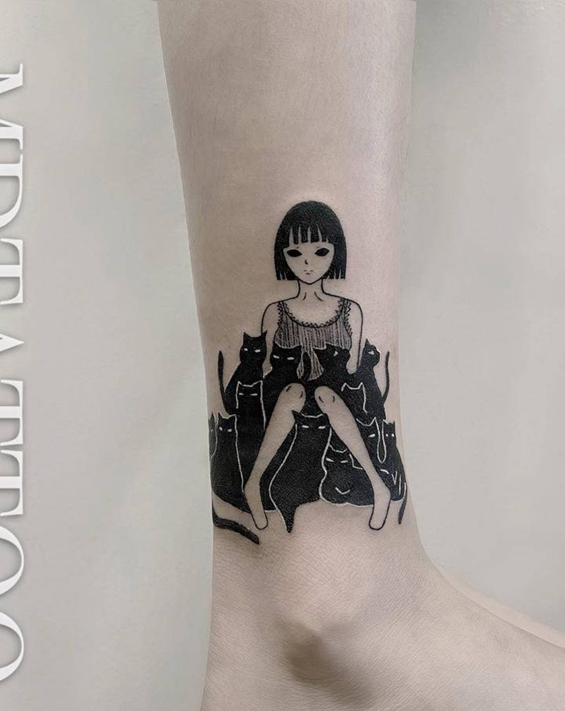 猫女纹身图片_脚部腿部几何图腾猫女孩遮盖纹身图案