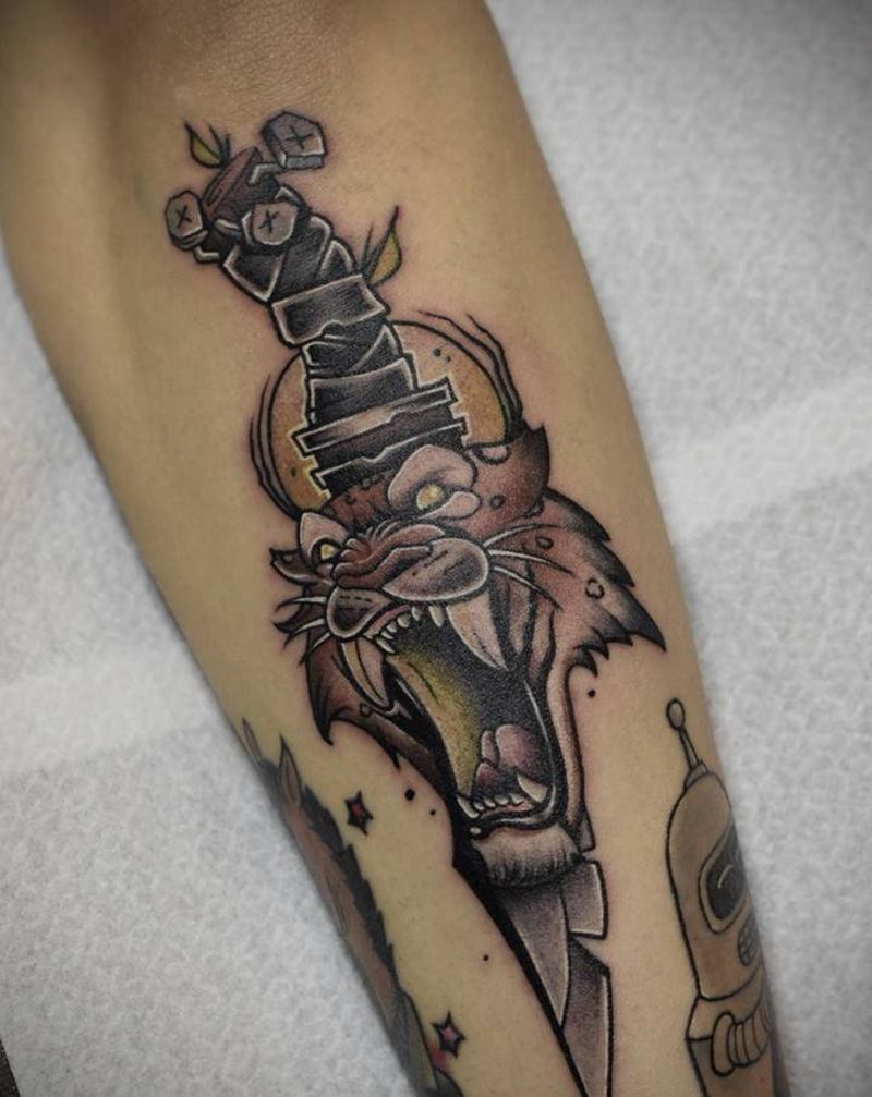 new school豹，匕首纹身图片_手部Old SchoolNew School纹身图案