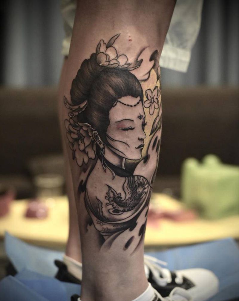 小腿艺妓纹身图片_腿部新传统Old School纹身图案