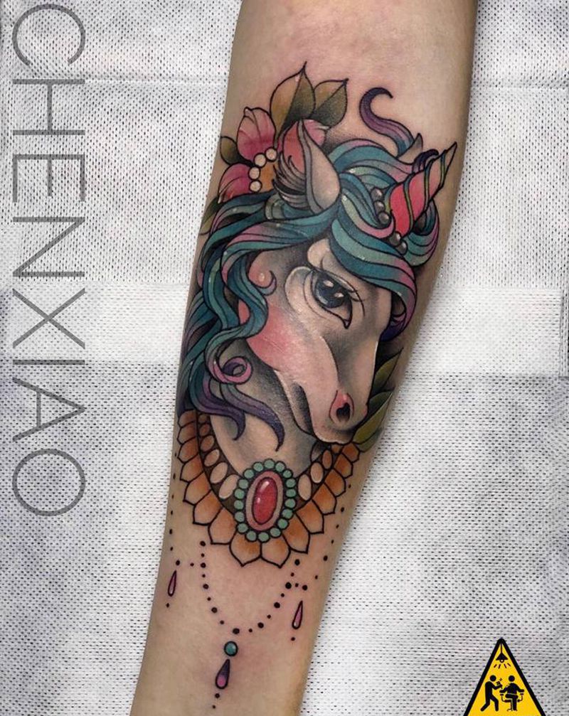 独角兽纹身图片_手部New School纹身图案
