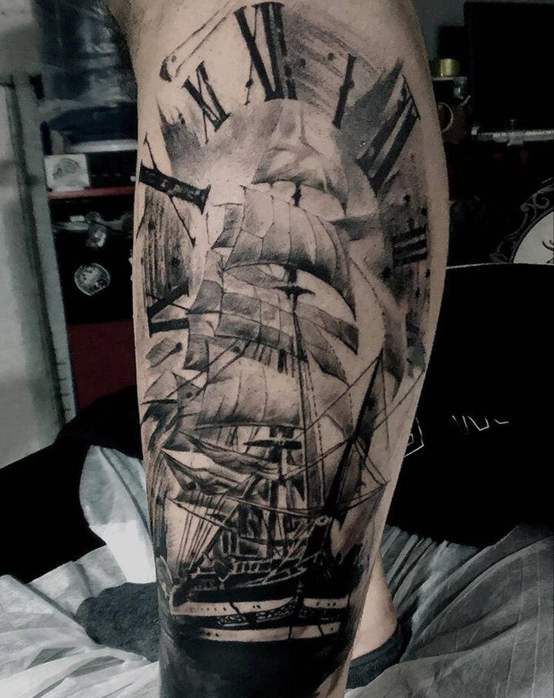 时钟帆船纹身图片_腿部欧美写实纹身图案