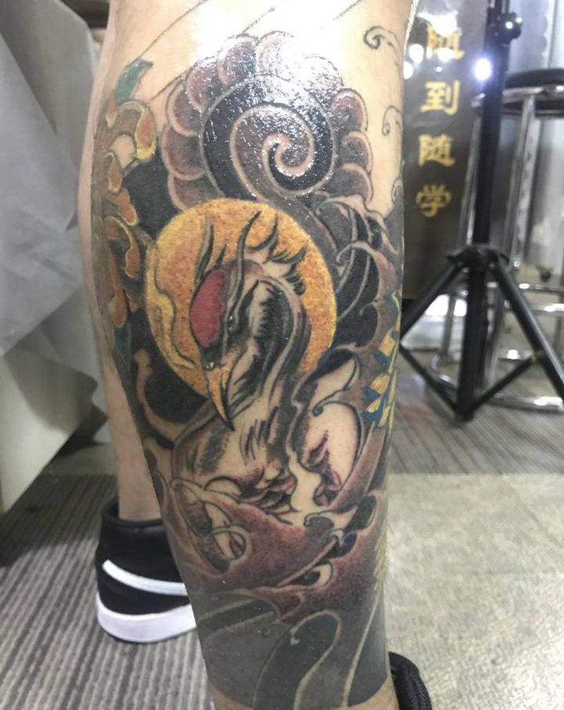 传统鹤，菊花纹身图片_腿部脚部纹身图案