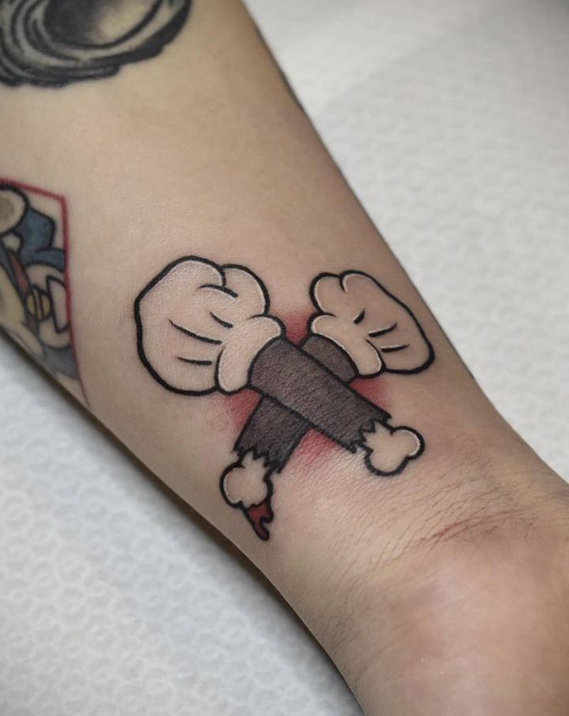 米奇之手纹身图片_手部手臂Old SchoolNew School纹身图案