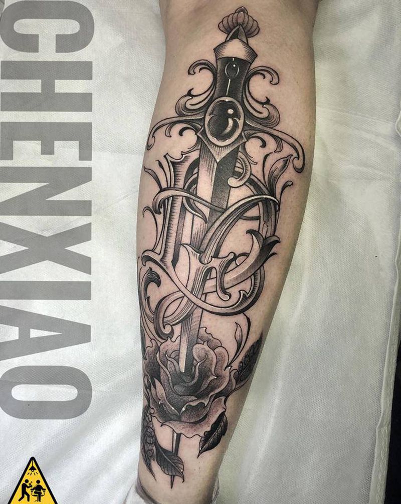 字母结合纹身图片_腿部点刺纹身图案