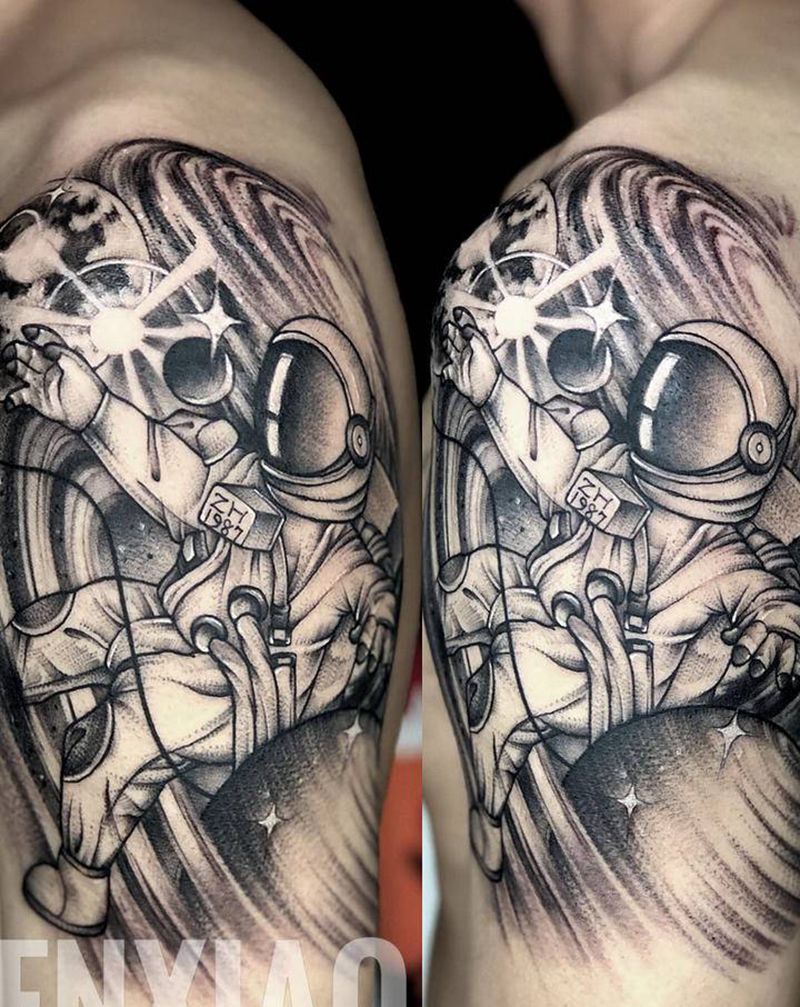 宇航员纹身图片_手部手臂纹身图案