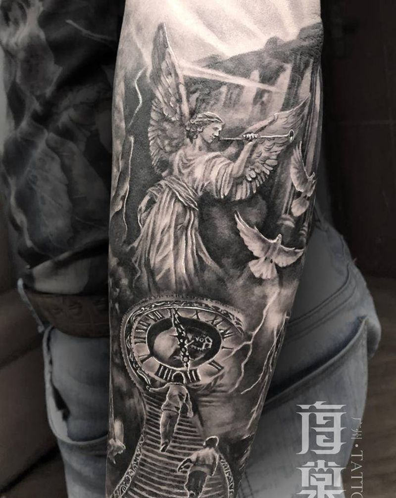 天使指引纹身图片_手臂欧美写实纹身图案