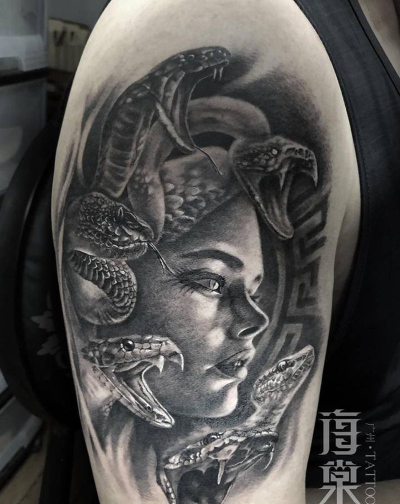 美杜莎纹身图片_手臂欧美写实纹身图案