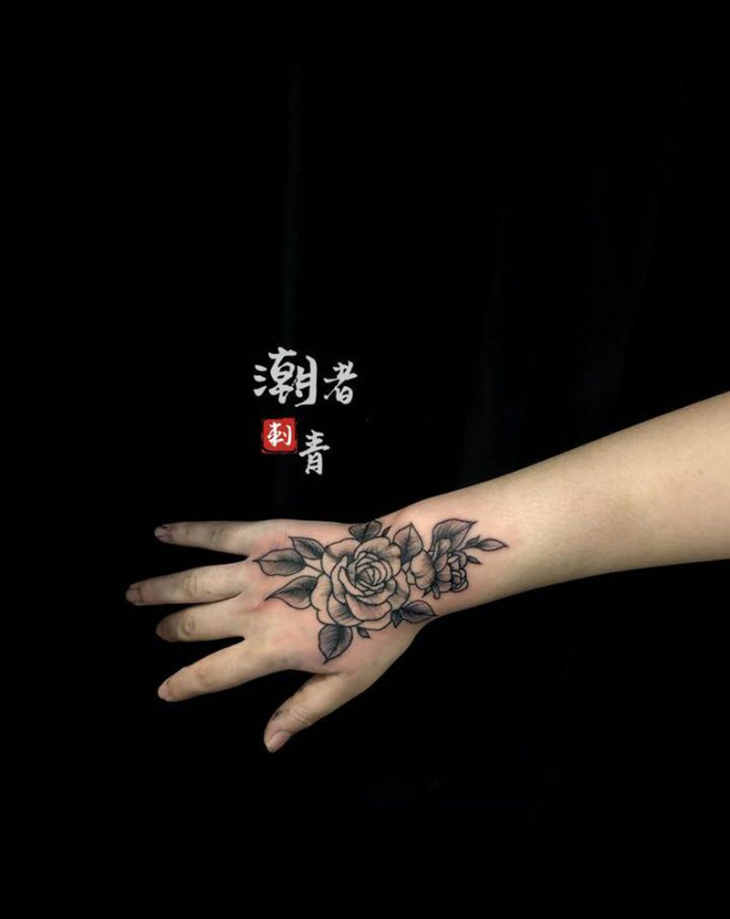 素花纹身图片_手臂纹身图案