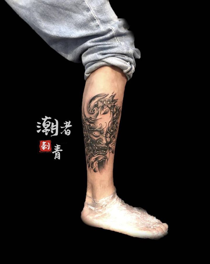 班诺纹身图片_腿部新传统纹身图案