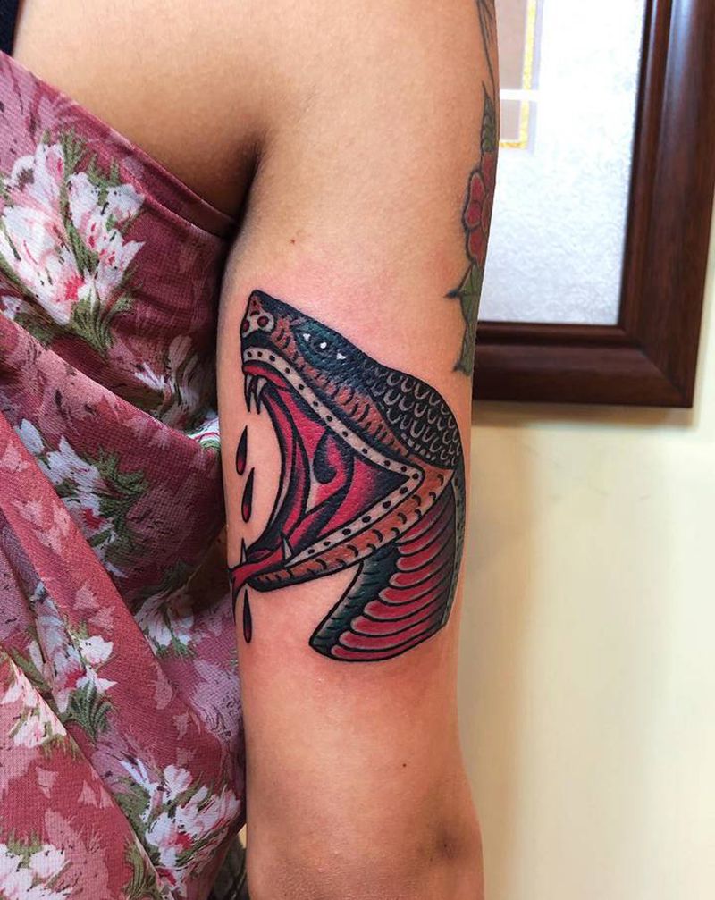 蛇纹身图片_Old School纹身图案