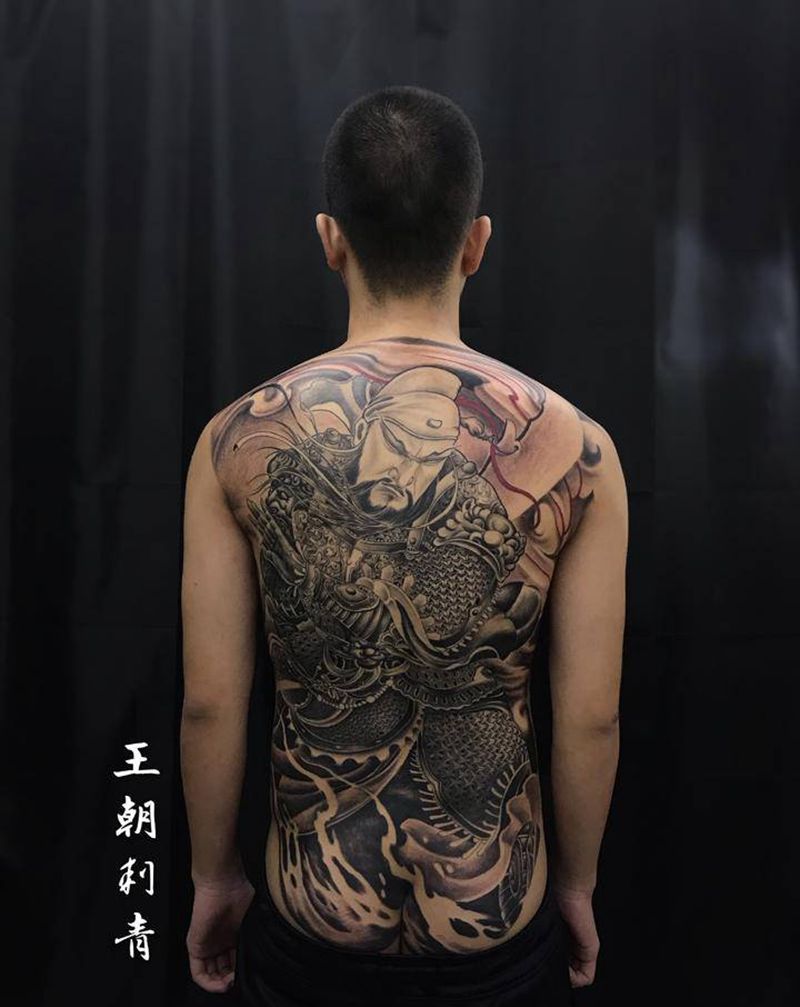 关公纹身图片_背部新传统关公纹身图案
