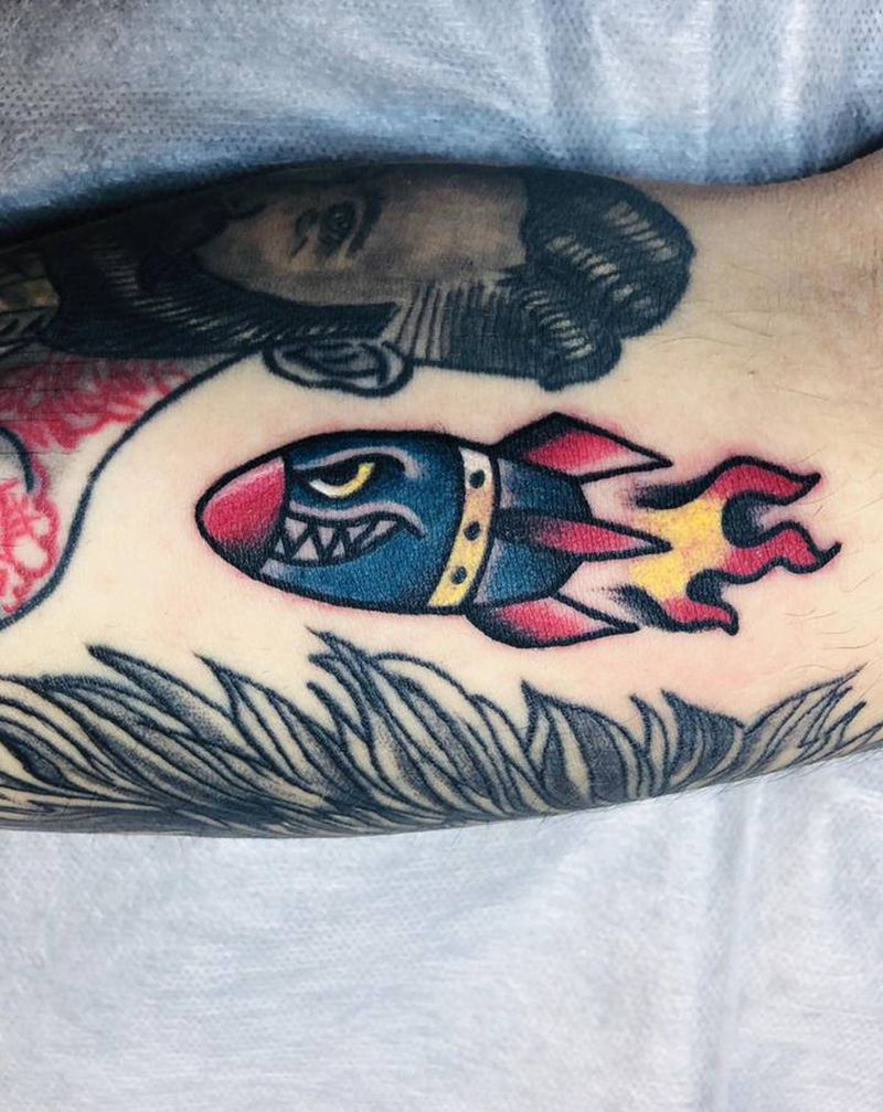 Old School纹身图片_手臂Old School纹身图案