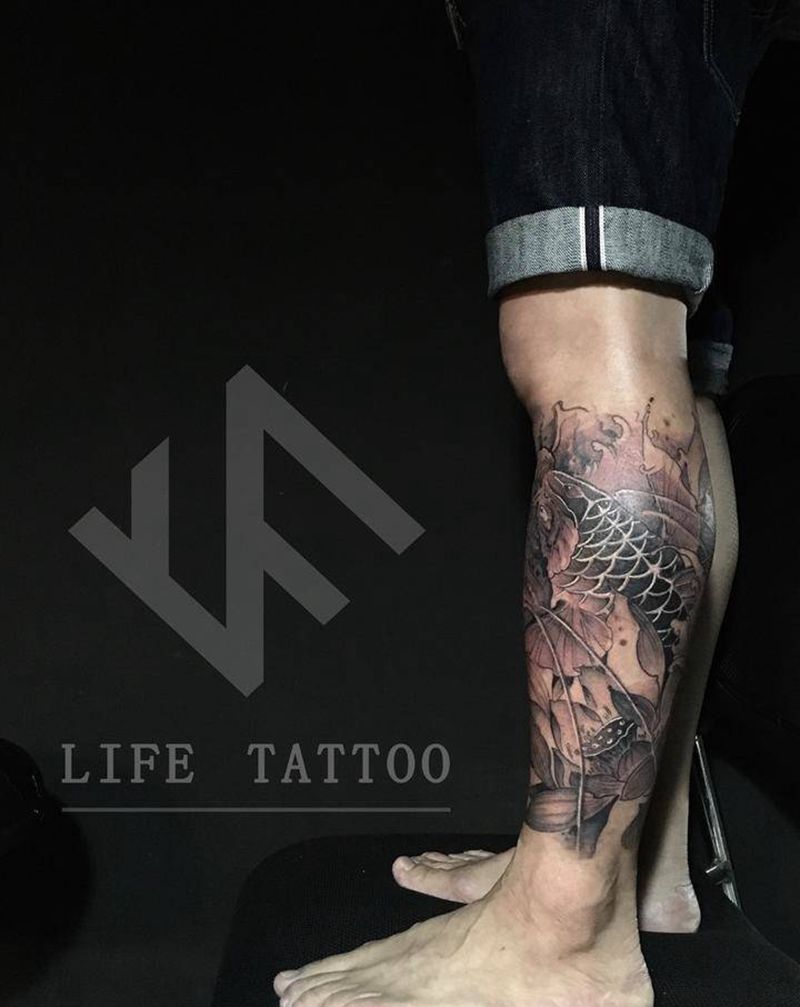 鱼儿纹身图片_腿部新传统纹身图案