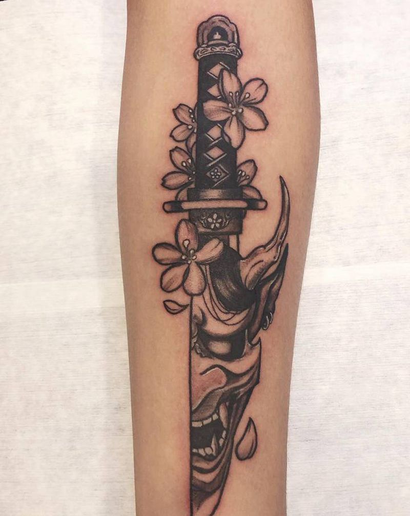 班若纹身图片_手臂老传统纹身图案