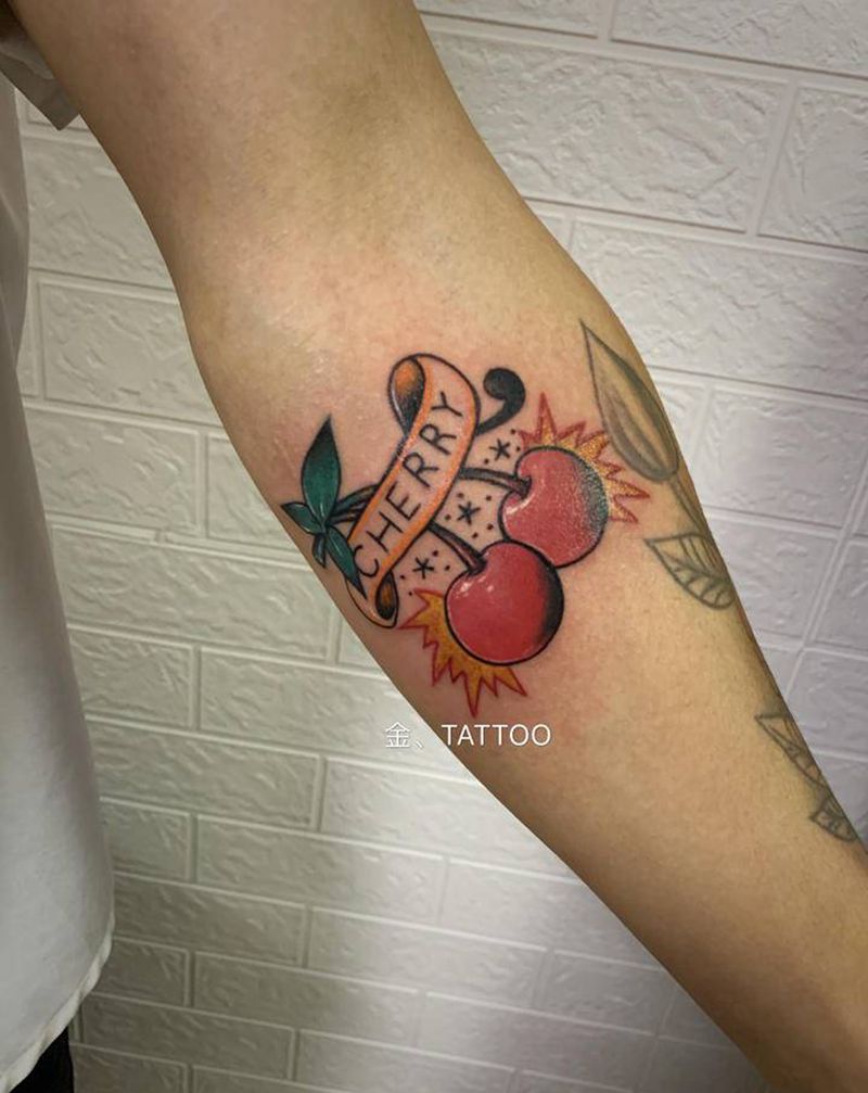 一对樱桃彩色纹身图片_手部手臂Old SchoolNew School纹身图案
