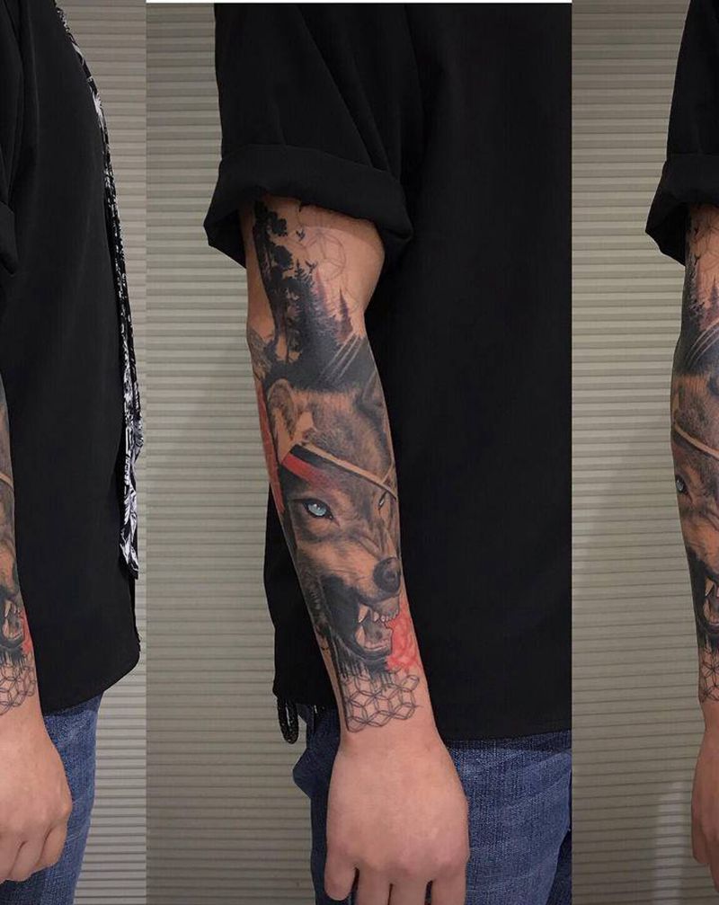 狼纹身图片_手臂欧美写实新传统狼纹身图案
