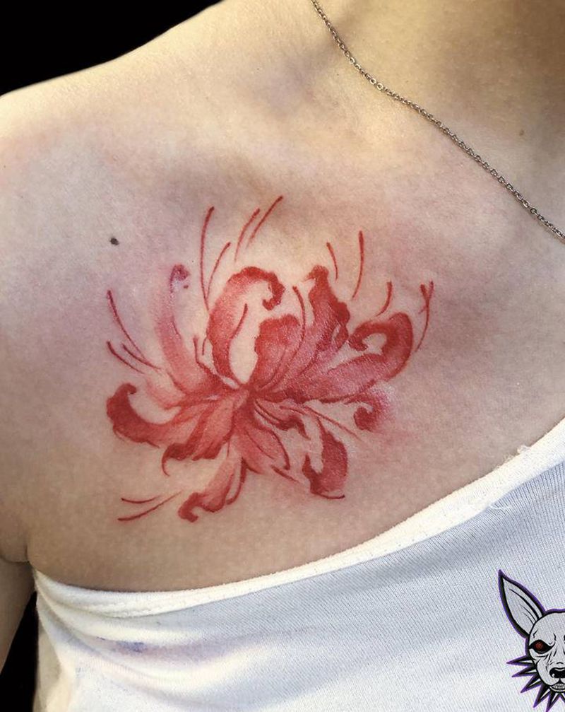彼岸花纹身图片_胸部水墨水彩纹身图案